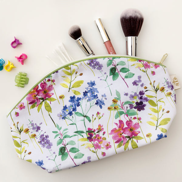 Spring Meadow Sponge Bag